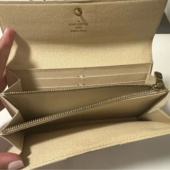 Louis Vuitton Azure Wallet - Picture 10 of 10